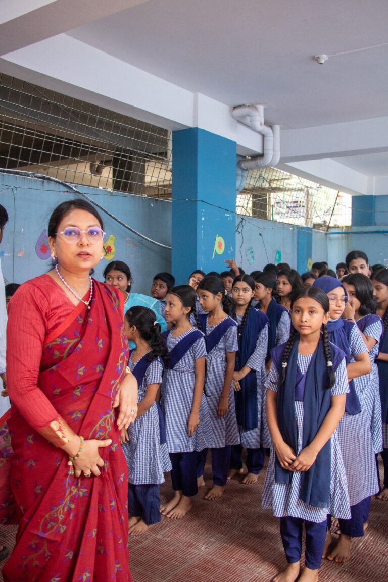 ছবি ঘর ১